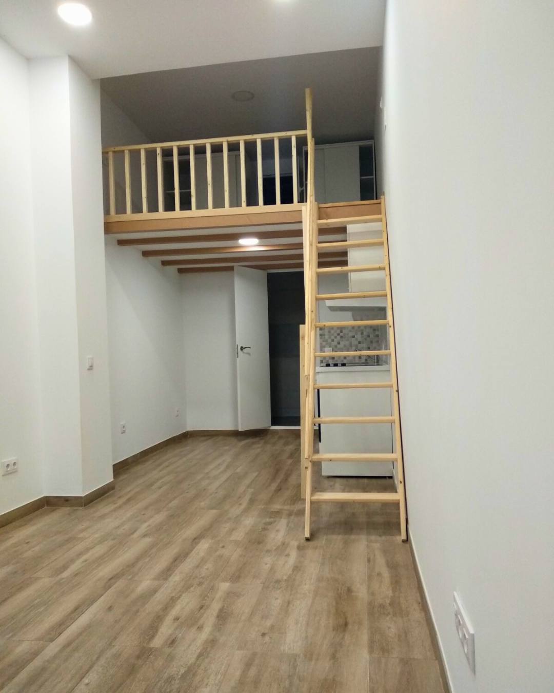 altillo en espacio pequeño