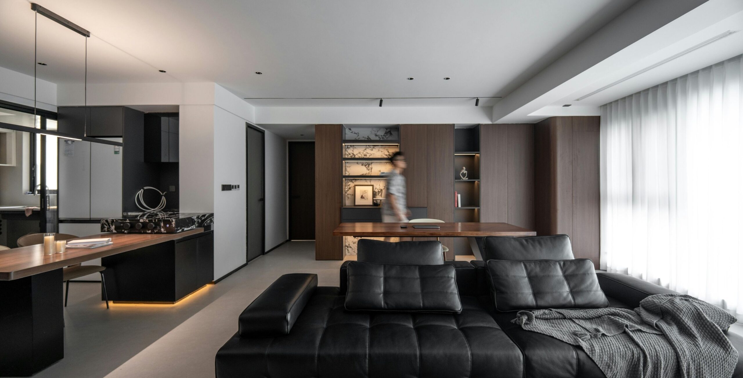 Cómo iluminar un salón con LEDs: Guía práctica para una luz eficiente y moderna