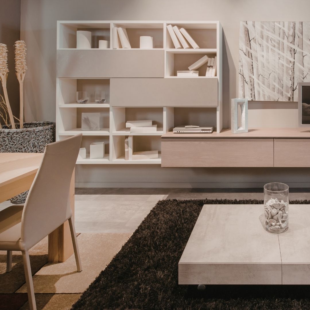 Espacios pisos pequeños salones y zonas comunes